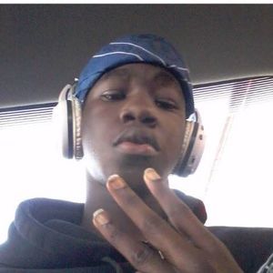 Meet your Posher, Carlos